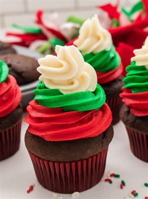 easy christmas cupcakes two sisters
