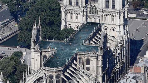 Egyre meredekebb ötletek születnek a leégett Notre Dame újjáépítésére