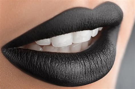 Black Long Lasting Matte Liquid Lipstick Schwarzer Lippenstift