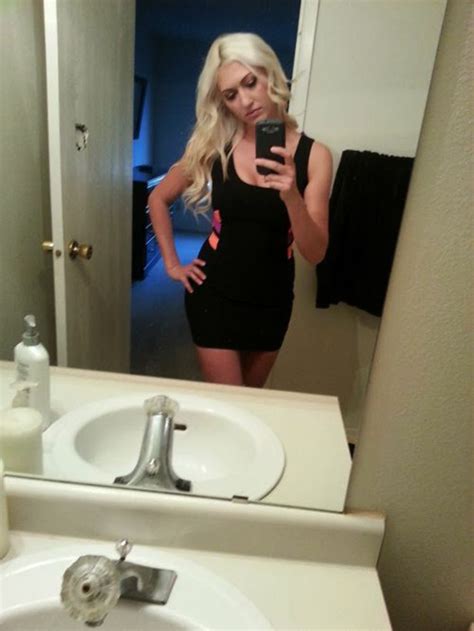 Girls In Tight Dresses Make For Restless Nights Thechiveclub Sexy Girls