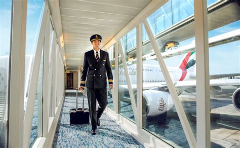 Emirates Busca Pilotos Para Su Flota De Airbus A380 Y Boeing 777 Fly News