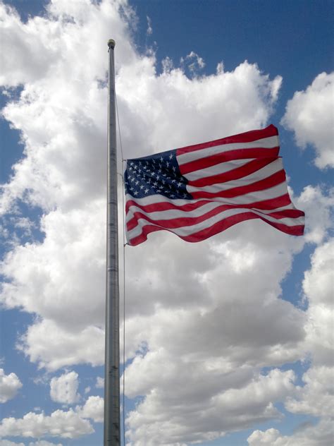 This is the directive from governor ivey: Half-Staff Flags This Weekend - KICD-FM News Talk Radio ...