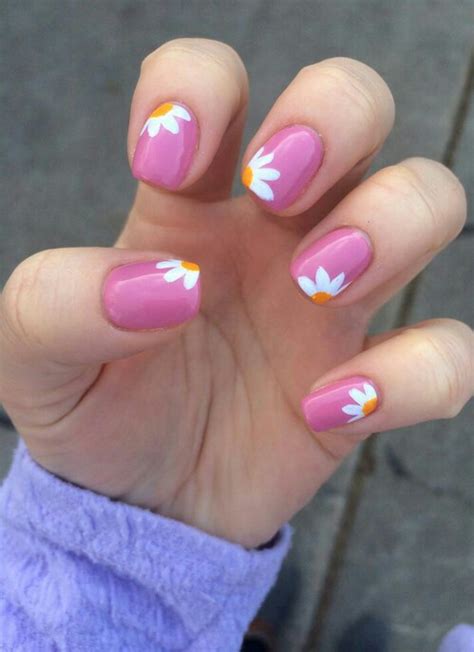 30 Of The Prettiest Pink Nail Designs Perfect For Summer Ritely