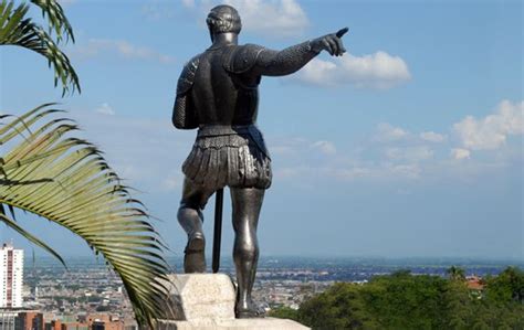 Sebastian de belalcázar statue and viewpoint. Monumento a Sebastián de Belalcázar en Cali, Valle del Cauca