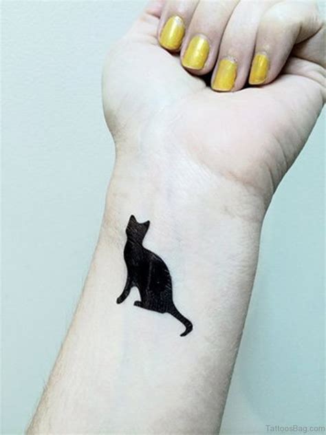 31 Cute Cat Tattoos For Wrist Tattoo Designs