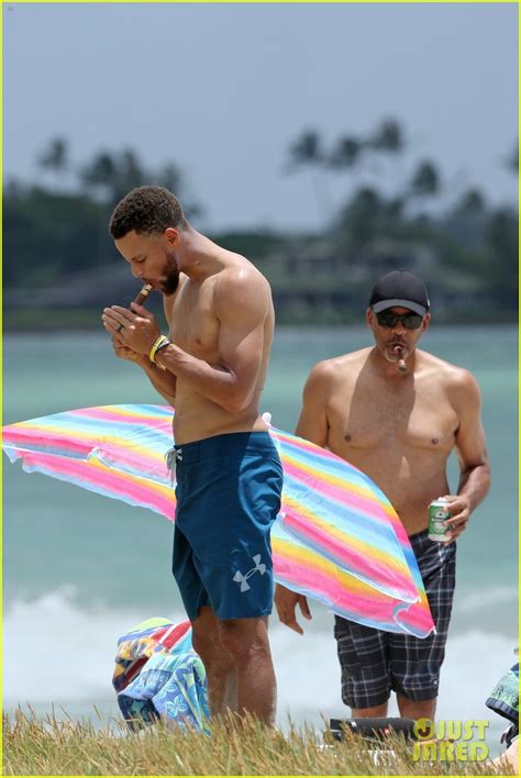 Shirtless Stephen Curry Hits The Beach With Wife Ayesha Photo