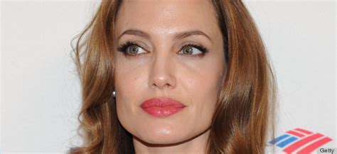 Angelina Jolie Jewelry Collection Style Of Jolie To Be Displayed In