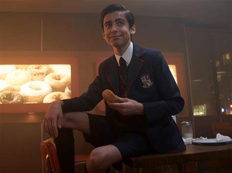 Season 2 of the #umbrellaacademy is now streaming.@justinhmin called me brelly 8/6. The Umbrella Academy: Aidan Gallagher on Playing Number ...