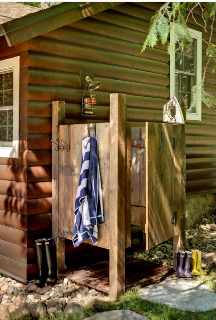 30 Cool Outdoor Showers To Spice Up Your Backyard Lakes