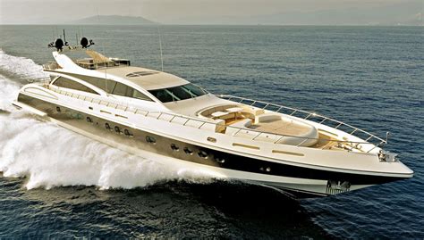 Despite Its Size The 141 Foot Leopard 43m Remains Sporty Thanks To A