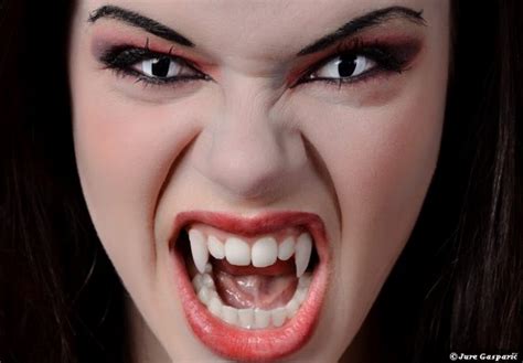 Teeth Woman Vampire Girl Halloween Amreading