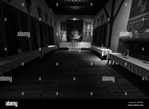 A Replica Of A Medieval Dining Room At Dover Castle Stock Photo Alamy