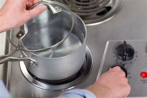 Boil Vs Simmer How To Tell The Difference Taste Of Home
