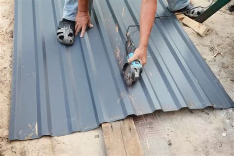 How To Cut 29 Gauge Metal Roofing