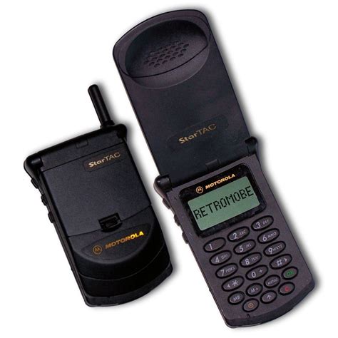 Retromobe Retro Mobile Phones And Other Gadgets Motorola Startac 1996