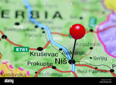 Anclado En Un Mapa Nis De Serbia Fotografía De Stock Alamy