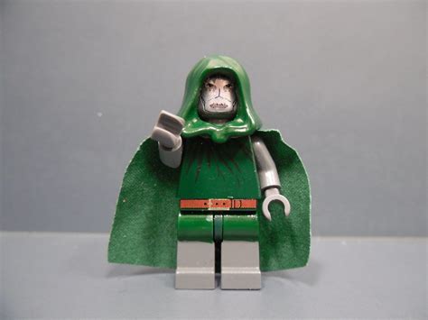 Lego Custom Marvel Comics Dr Doctor Doom Silver Minifigure