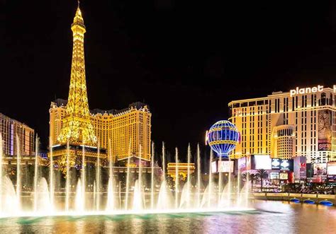 20 Las Vegas Landmarks For Your 2023 Bucket List