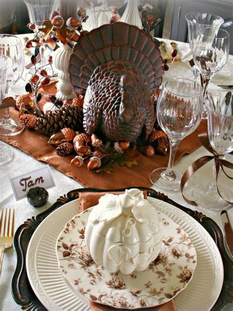 23 Gorgeous Thanksgiving Tablescapes And Table Setting Ideas