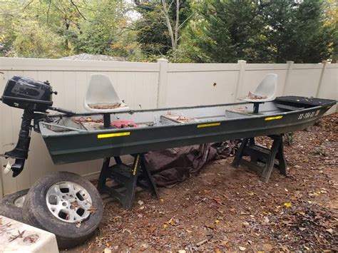 Jon Boat W 5hp Motor For Sale In New London Nc 5miles Buy And Sell