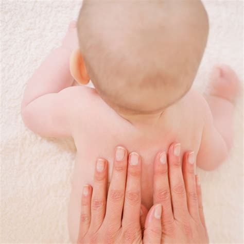 Informazioni Sul Massaggio Del Bambino Johnson S Baby