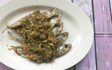 Resep masakan rumahan berikutnya adalah tumis kangkung. Resep Praktis Ikan Pindang Sambal Cabai Ijo Rumahan ...