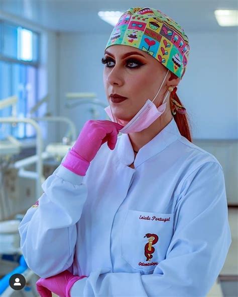 foto de formatura female dentist beautiful nurse nurse dress uniform