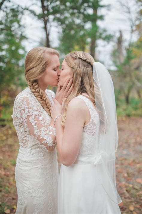 State Park Georgia Lesbian Wedding Equally Wed Modern Lgbtq Weddings Lgbtq Inclusive