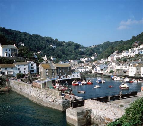 Polperro Harbour Cornwall Guide Images