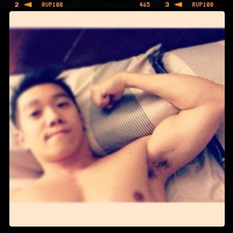 Thumbs Pro Chinesemale Good Night Remember Flexing Makes You Smarter By Dodgypirate