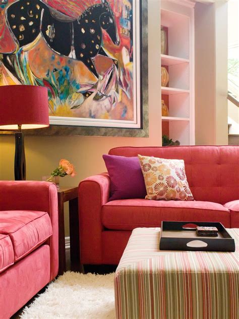 If you know you want to style red into your space but are unsure exactly how to get there, dilemma no more! 25 Beautiful Red Living Room Design Ideas - Decoration Love
