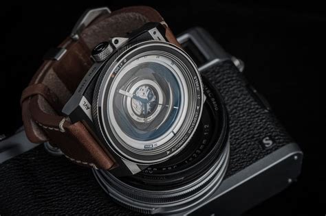 TACS AVL2 Watch Inspired By Vintage Cameras | aBlogtoWatch | Vintage cameras, Watches, Cool watches