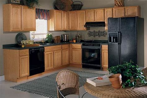 Walls are navajo white, countertop is beige formica, floor is linoleum beige 1 ft. Best Kitchen Paint Colors With Oak Cabinets - My Kitchen Interior | MYKITCHENINTERIOR