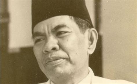 Biografi Muhammad Yamin Kisah Sastrawan Dan Pahlawan Nasional Indonesia