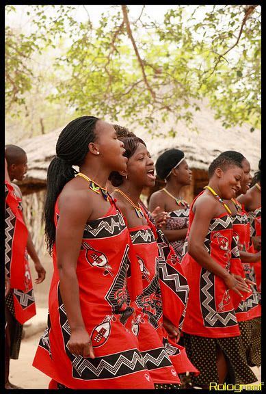Pin By Zambroteam On Africanou Swaziland South African Traditional
