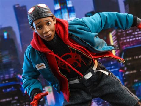 Spider Man Into The Spider Verse Mms567 Miles Morales 16th Scale