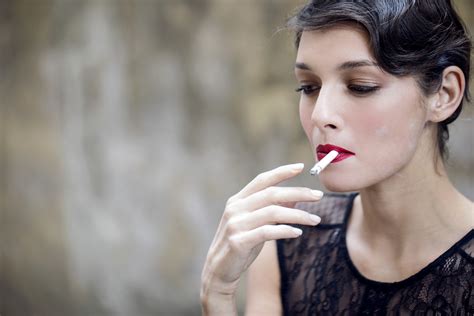 Sara Cardinaletti Women Actress Short Hair Lipstick Women Outdoors Brunette Italian
