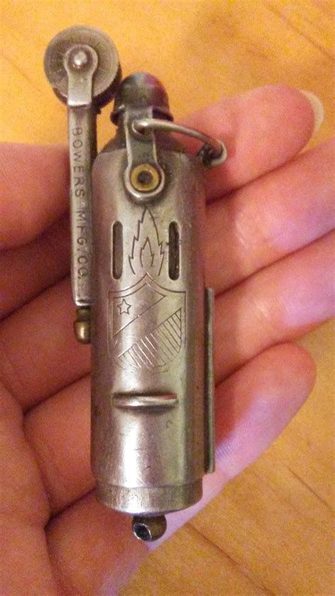 Antique Vintage Bowers Ww Ii Trench Lighter