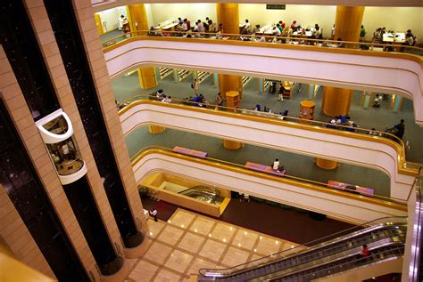 Hong Kong Central Library In Causeway Bay Wan Chai Distri Flickr