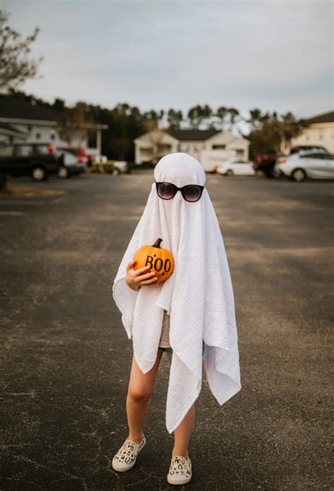 Cdc Halloween Guidelines And 17 Cdc Approved Ways To Celebrate
