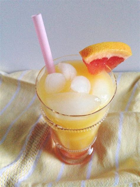 Sweet Sunrise Mocktail Nonalcoholic Tequila Sunrise