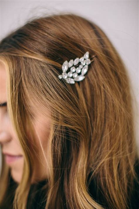 3 Unique Ways To Style A Brooch Gal Meets Glam Hair Brooch Gal