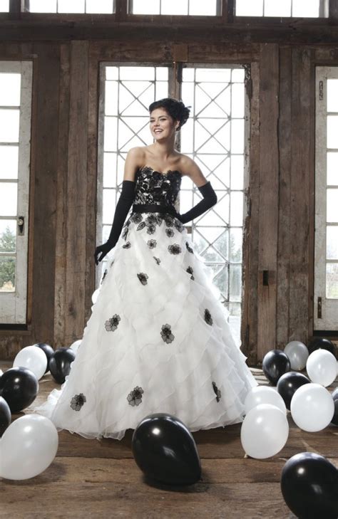The Top Ten Best Black And White Wedding Dresses For A Fairytale