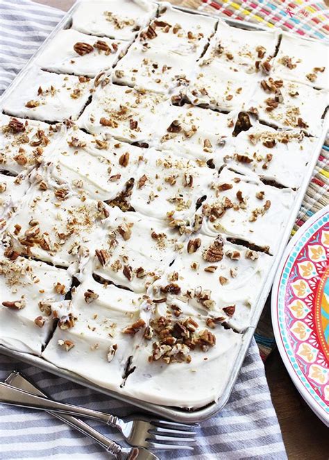 20 Crowd Pleasing Potluck Desserts For A Crowd