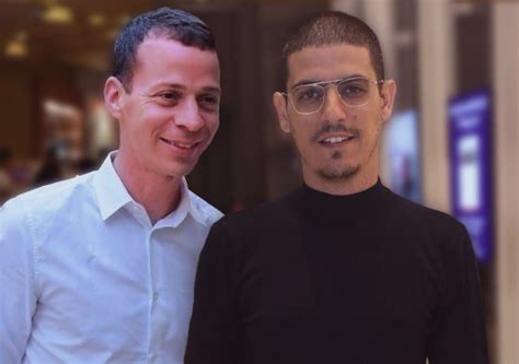 כיהן כשר בממשלות ישראל וכ חבר הכנסת מטעם סיעת הליכוד. עמית סגל פתח באש נגד ארץ נהדרת - וחטף עקיצה מקותי סבג | TMI