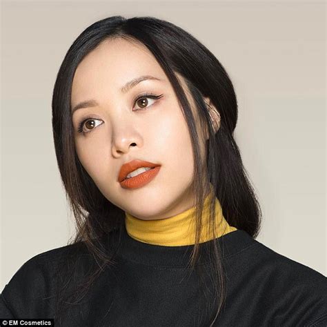 Youtubes Michelle Phan Opens Up About Depression Daily Mail Online