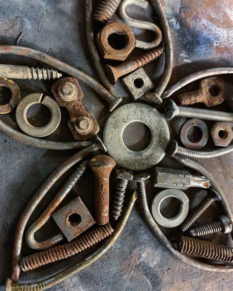 Scrap Metal Flower Metal Art Scrap Metal Art Metal Art Projects