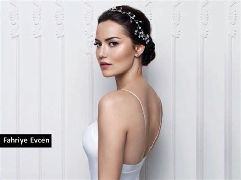 Top Hottest Turkish Actresses And Models Wonderslist