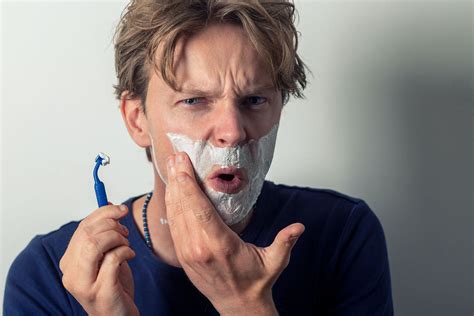 Try These Effective Remedies To Prevent Razor Burns