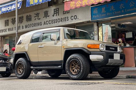 Toyota Fj Cruiser 17 Fuel D702 Ammo Bronze And Satin Black 國華膠輪 Kwok